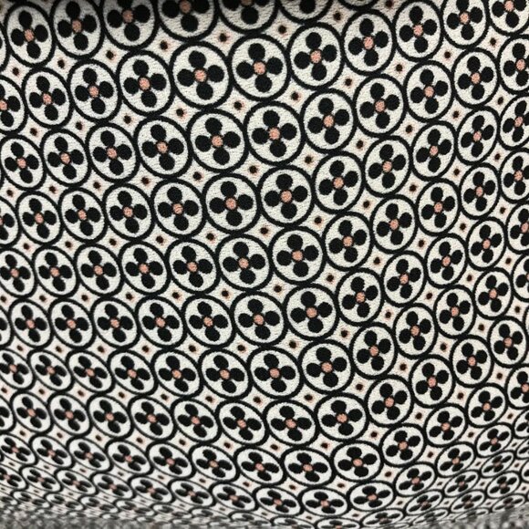 Max Studio Long Sleeve Print Keyhole Top in White/Black - Size Medium - Picture 8 of 8